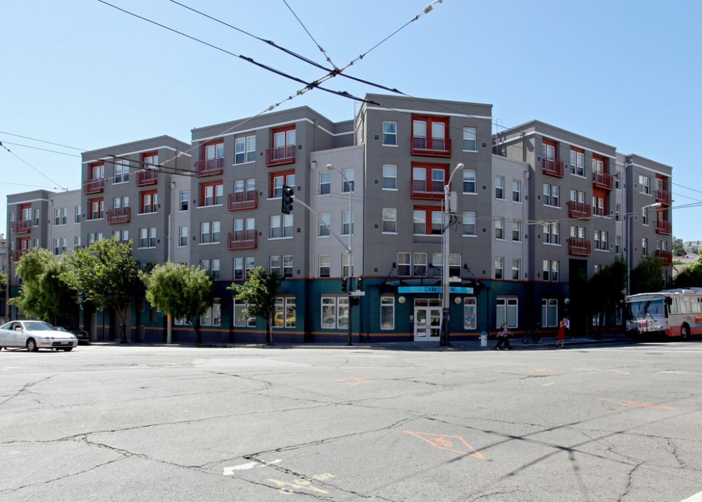 Bernal Gateway Apartments